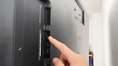 O seu televisor não está ultrapassado: 5 upgrades acessíveis que se notam no sofá